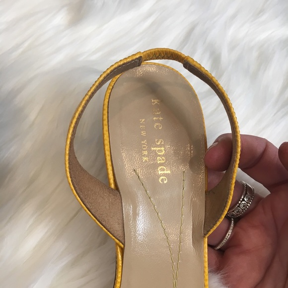 Kate Spade Shoes (Size 8) - Picture 3 of 5